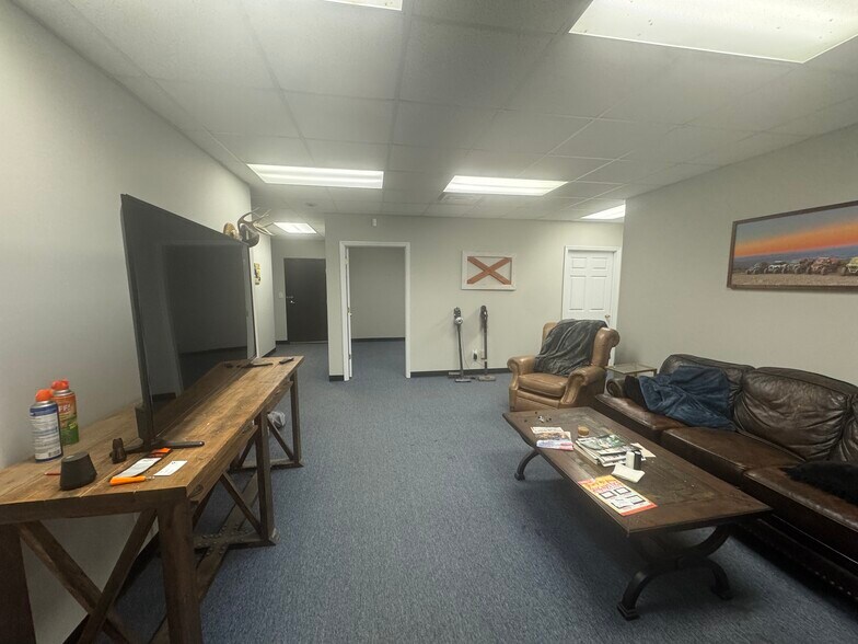 3057 Mountainview Way, Bessemer, AL à louer - Photo de l’immeuble – Image 2 sur 7
