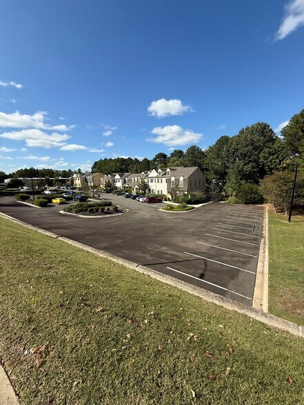 1800 Martin Luther King Jr Pky, Durham, NC à vendre - Photo de l’immeuble – Image 3 sur 19