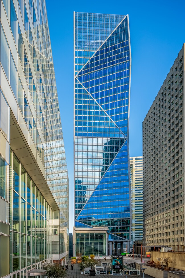 Plus de détails pour 31 Place Des Corolles, Courbevoie - Bureau à louer