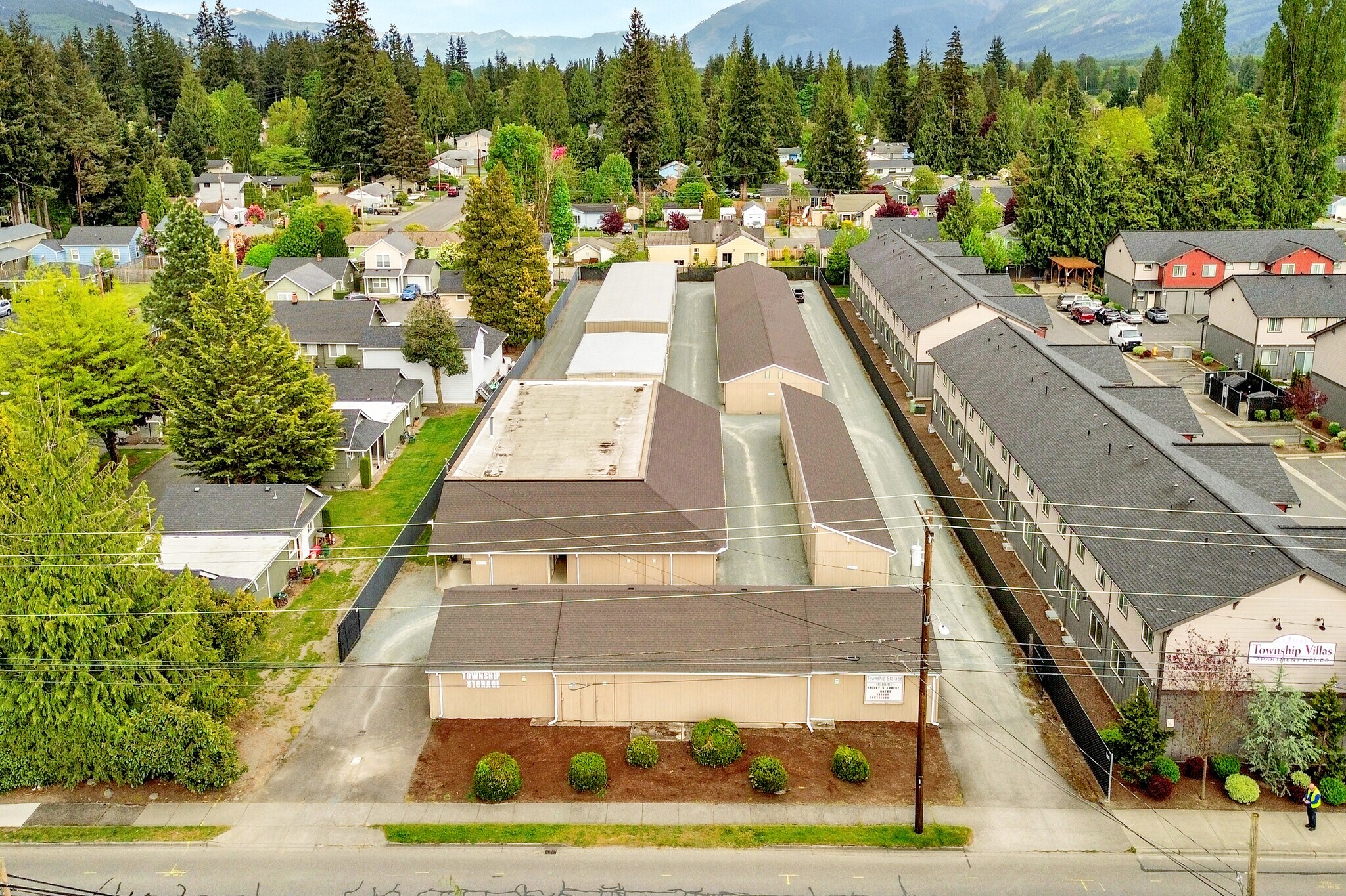 701 Township St, Sedro Woolley, WA à vendre Photo de l’immeuble– Image 1 sur 9