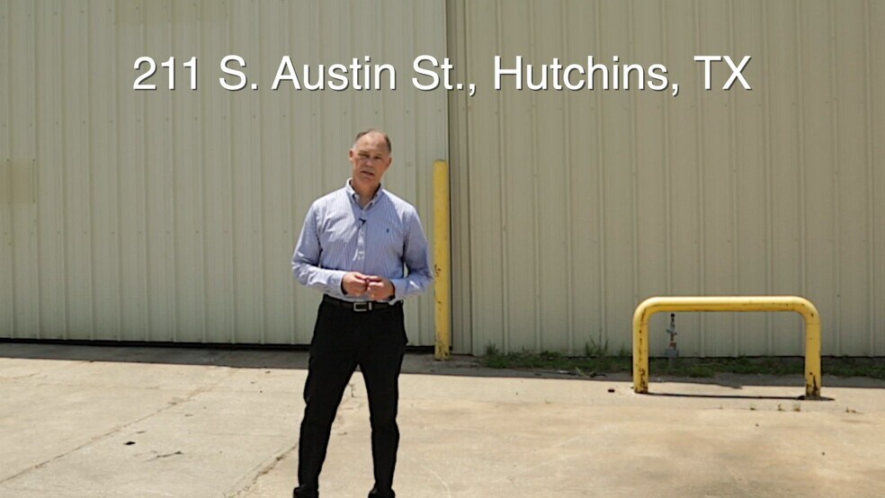 211 S Austin St, Hutchins, TX à vendre - Vidéo sur l’annonce professionnelle – Image 2 sur 30
