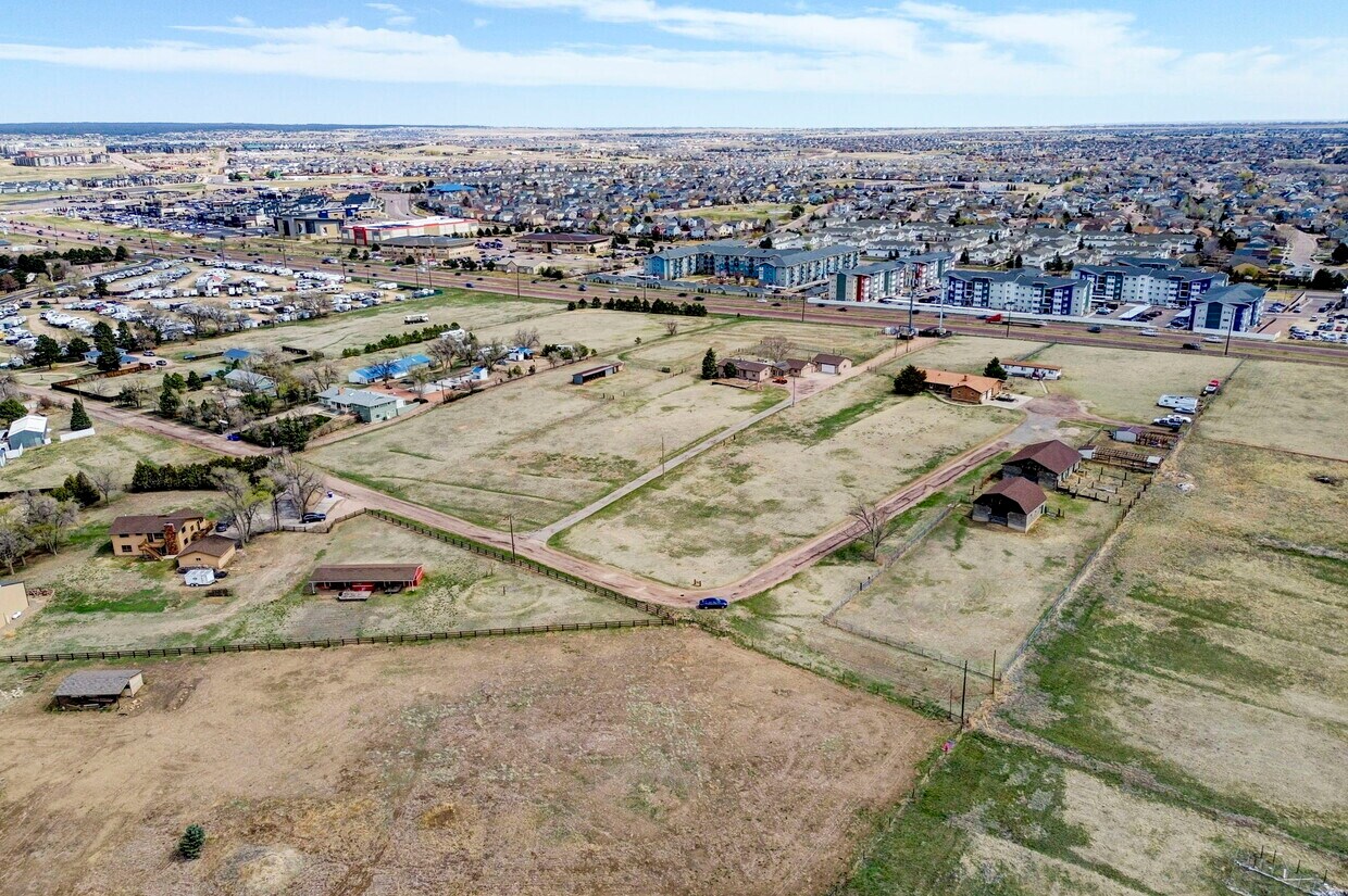 6135 Templeton Gap Rd, Colorado Springs, CO à vendre Photo principale– Image 1 sur 2