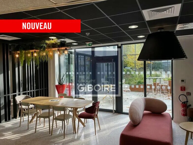 Bureau dans Cesson-Sévigné à louer - Hall d’entrée – Image 2 sur 9