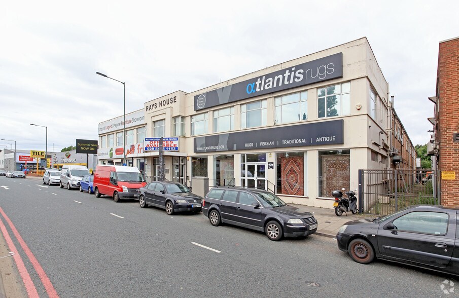 North Circular Rd, Londres à louer - Photo de l’immeuble – Image 2 sur 2
