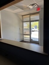 10427 Cogdill Rd, Knoxville, TN à louer Photo intérieure– Image 1 sur 10