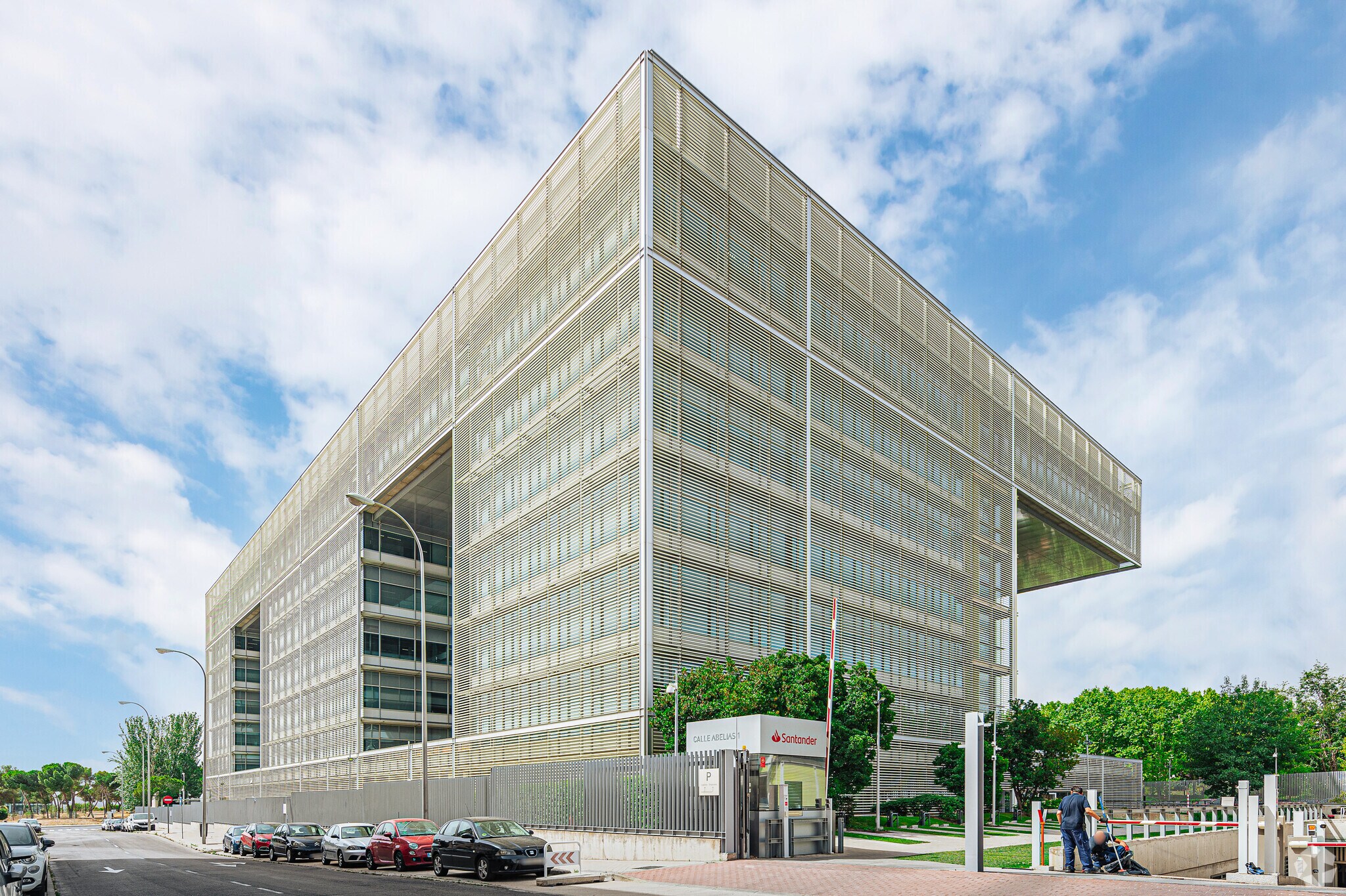 Calle de las Abelias, 1, Madrid, Madrid à louer Photo principale– Image 1 sur 7