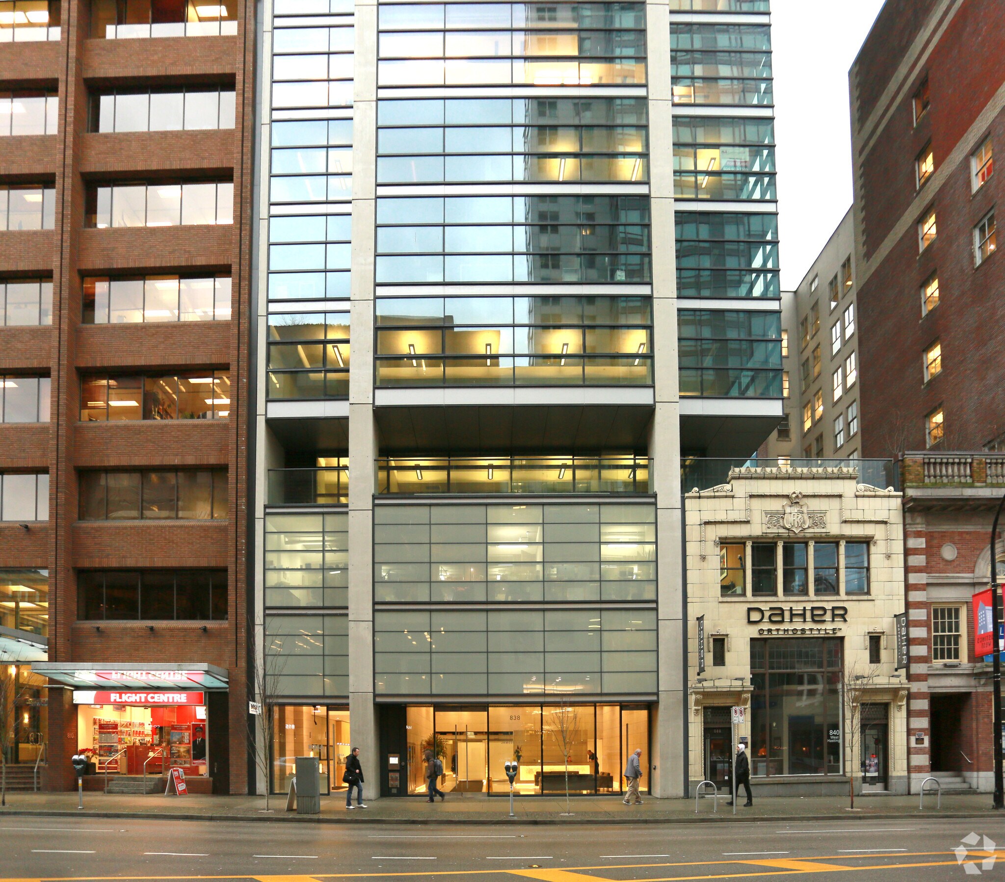 838 W Hastings St, Vancouver, BC à vendre Photo de l’immeuble– Image 1 sur 6