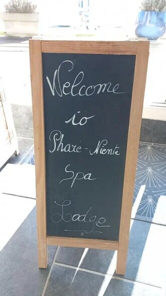 Local d'activités dans Penmarch à vendre - Hall d’entrée – Image 3 sur 9