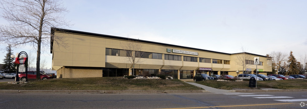 80 Chippewa Rd, Sherwood Park, AB à louer - Photo de l’immeuble – Image 3 sur 5
