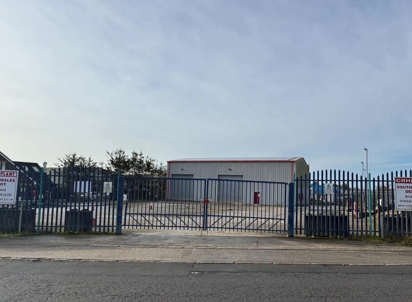 Pyle, Pyle à louer - Photo principale – Image 1 sur 1