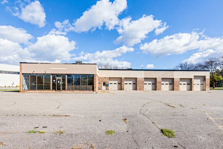 5500 W Broadway Ave, Minneapolis, MN à vendre - Photo principale – Image 1 sur 36