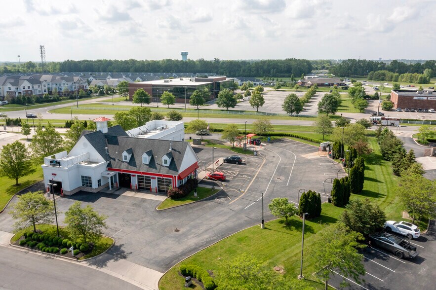 8888 Moreland St, Powell, OH à vendre - Photo de l’immeuble – Image 2 sur 6