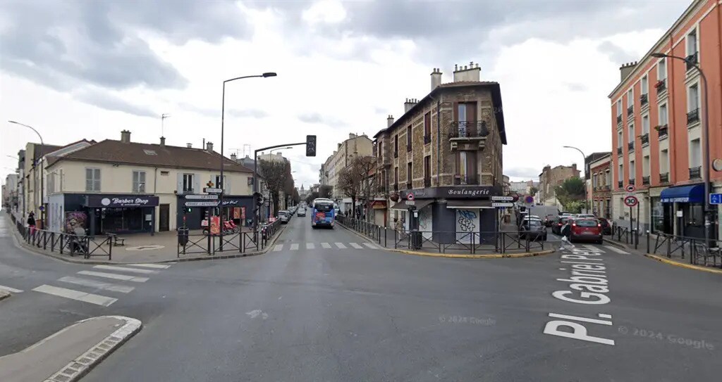 Local commercial dans Vitry-sur-Seine à louer Photo de l’immeuble– Image 1 sur 4