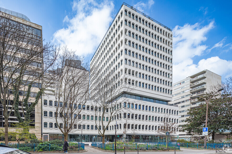 42 Rue Cambronne, Paris à louer - Photo principale – Image 1 sur 3