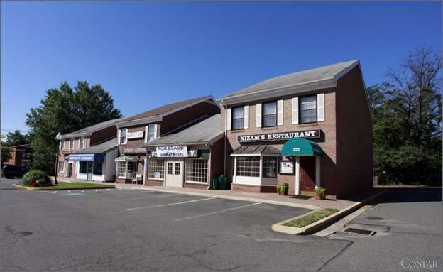 523 Maple Ave W, Vienna, VA à louer Photo principale– Image 1 sur 6