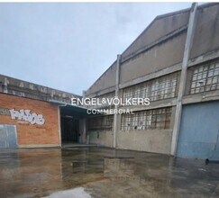Industriel/Logistique dans L'Hospitalet de Llobregat, Barcelona à louer Photo intérieure– Image 1 sur 17