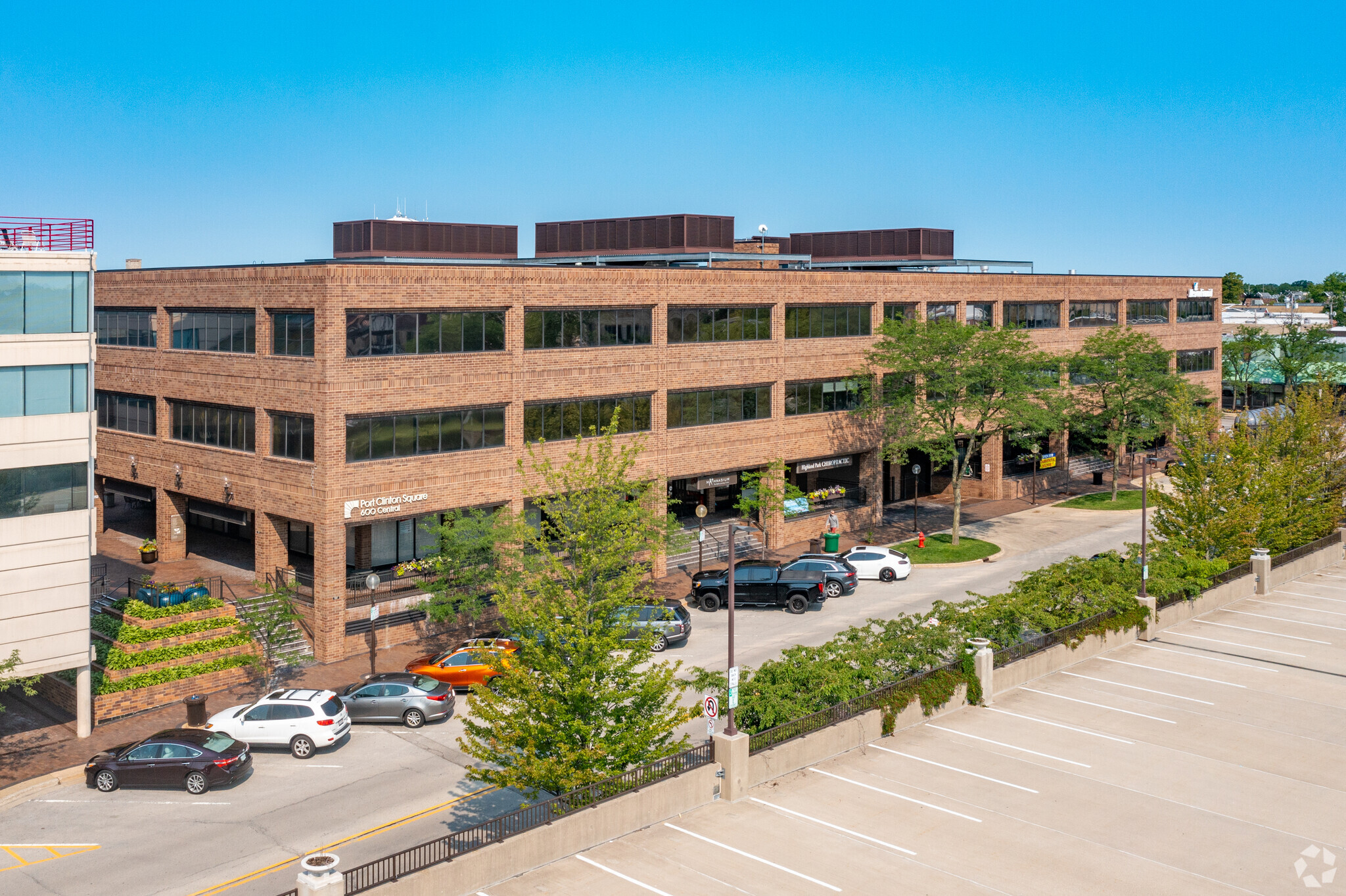 600-610 Central Ave, Highland Park, IL à louer Photo principale– Image 1 sur 7