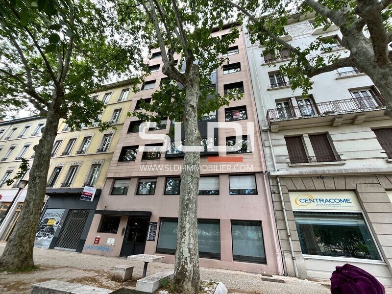 194 Bis Rue Garibaldi, Lyon à louer Photo de l’immeuble– Image 1 sur 12