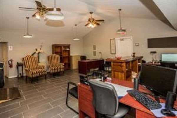 20375 Cortez Blvd, Brooksville, FL à louer Photo intérieure– Image 1 sur 7