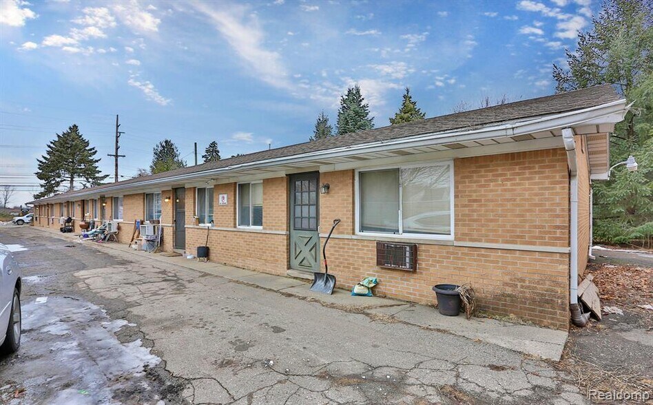 280 N Rose St, Mount Clemens, MI à vendre - Photo de l’immeuble – Image 3 sur 10