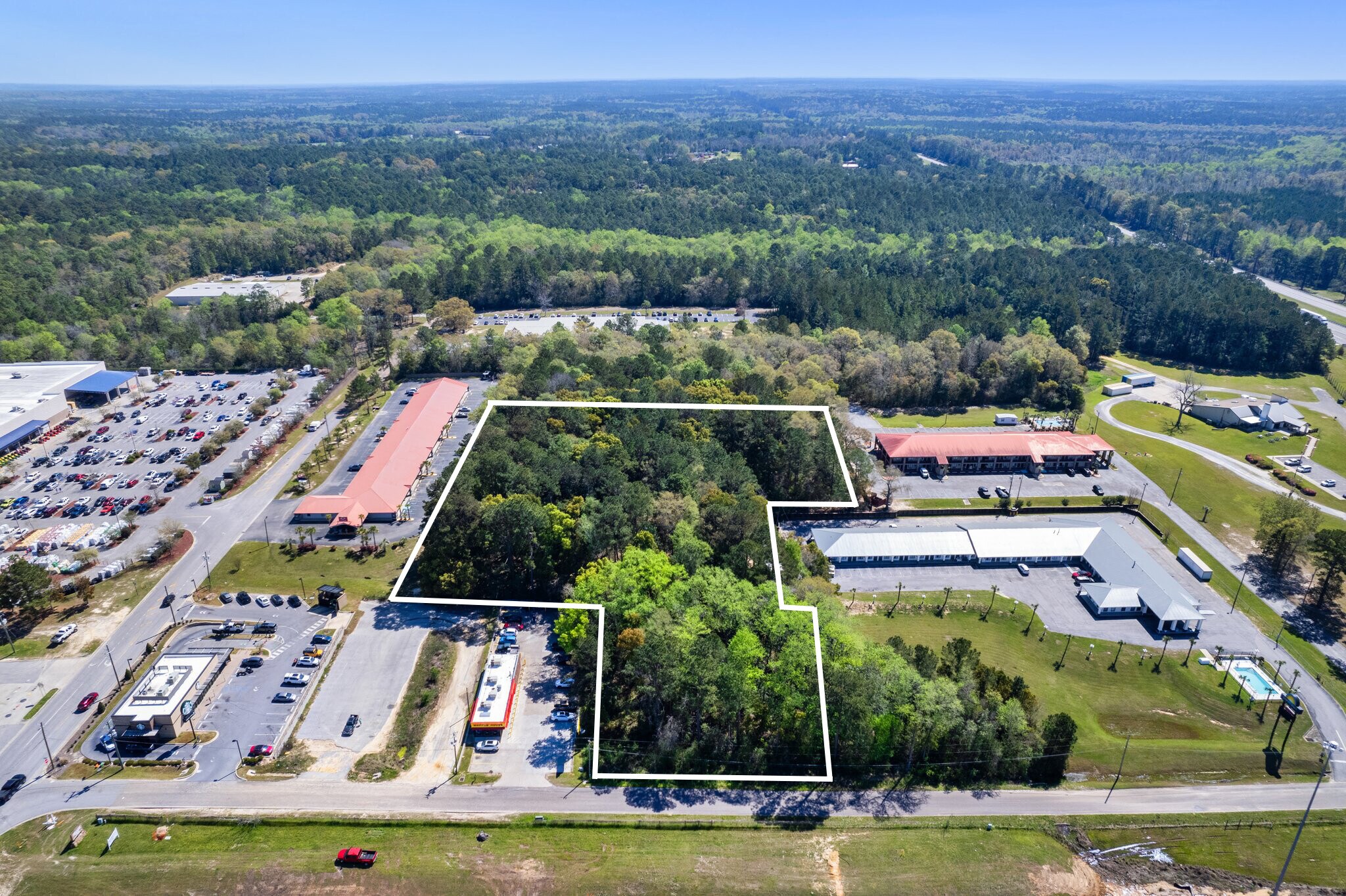 Hugh Adams Rd, Defuniak Springs, FL à vendre Photo de l’immeuble– Image 1 sur 3