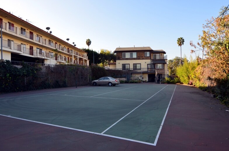 2227 Valley St, Los Angeles, CA à vendre - Photo principale – Image 1 sur 16