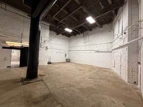 61 Endicott St, Norwood, MA à louer Photo intérieure– Image 2 sur 3