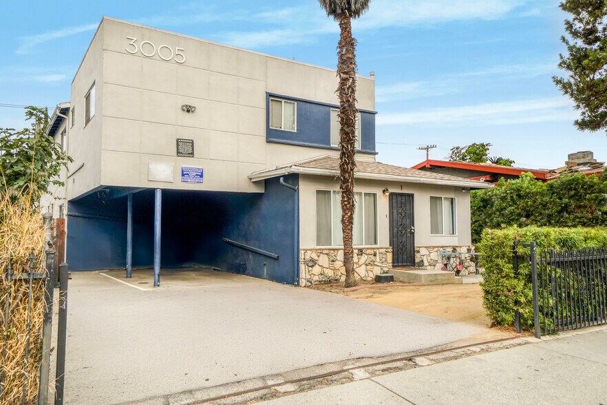 3005 S Normandie Ave, Los Angeles, CA à vendre - Photo de l’immeuble – Image 1 sur 10