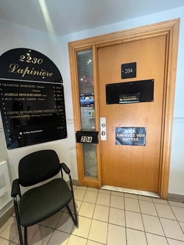 2230 Boul Lapinière, Brossard, QC à louer Photo intérieure– Image 1 sur 3