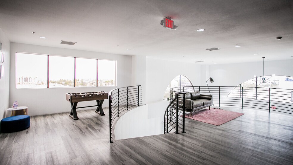 4245 S Grand Canyon Dr, Las Vegas, NV à louer - Photo intérieure – Image 2 sur 37