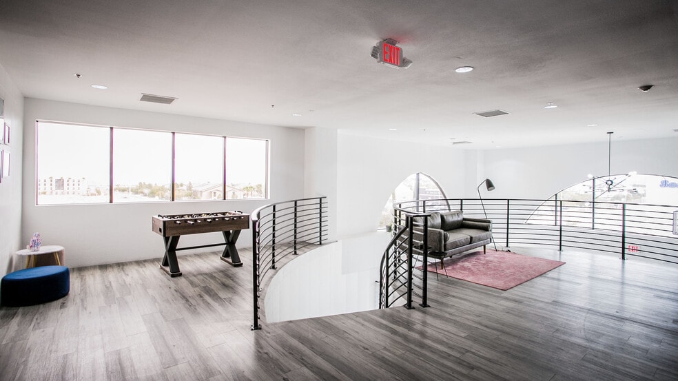 4245 S Grand Canyon Dr, Las Vegas, NV à louer - Photo intérieure – Image 2 sur 37