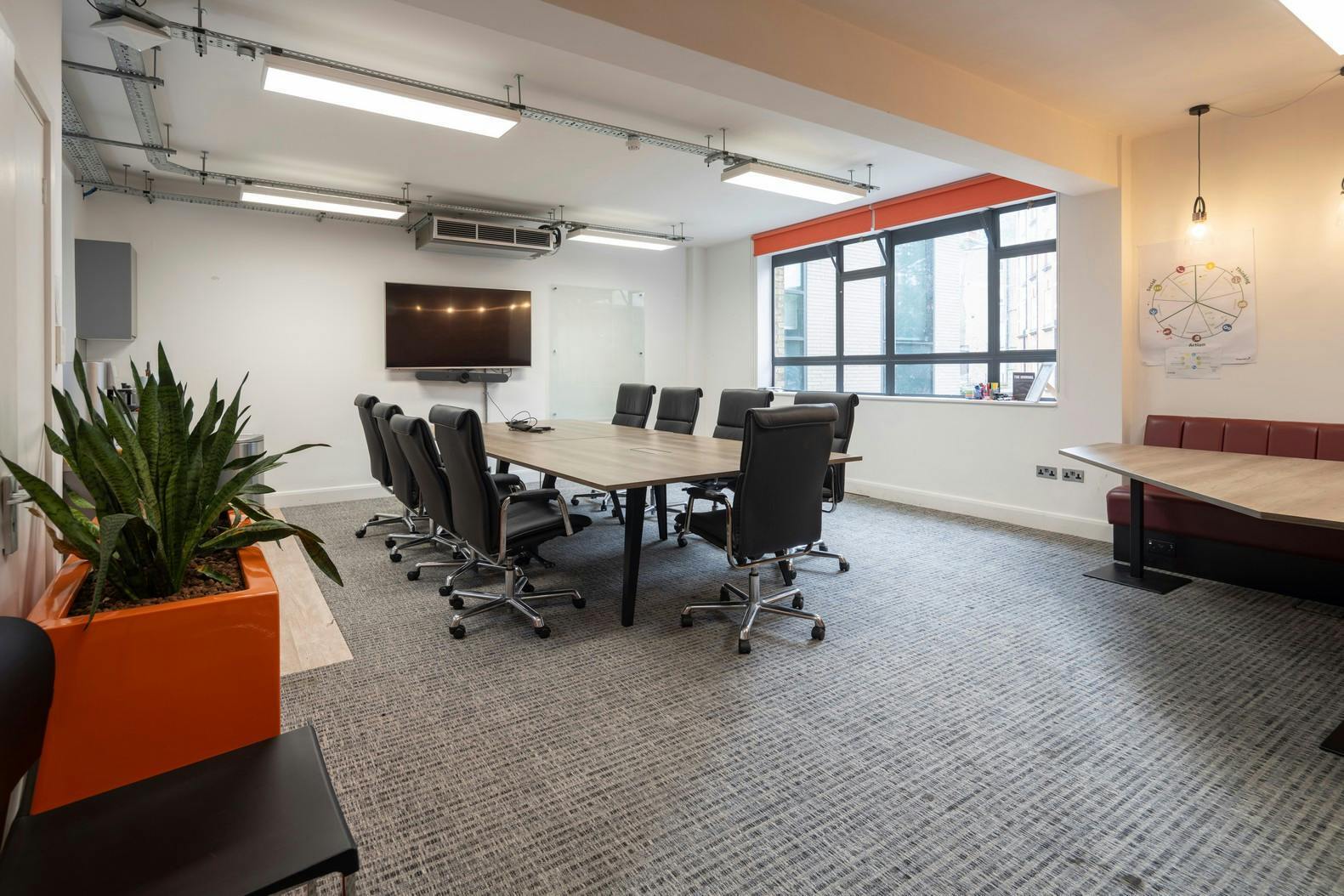 137-139 Euston Rd, Londres à louer Photo de l’immeuble– Image 1 sur 22