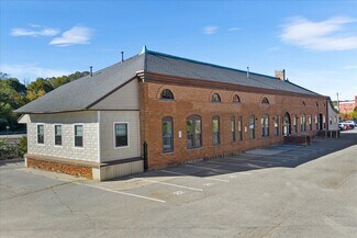 Plus de détails pour 10 Railroad Pl, Norwich, CT - Local d'activités à louer