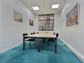 3 Square Desaix, Paris à louer Photo intérieure– Image 2 sur 7