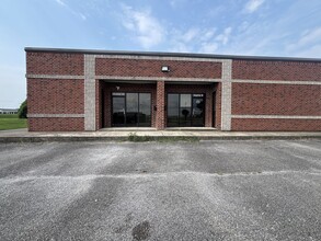109 Threet Industrial Rd, Smyrna, TN à louer Photo intérieure– Image 2 sur 14