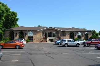 Plus de détails pour 2004 Highland Ave, Eau Claire, WI - Bureau à louer