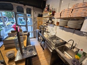 Local commercial dans Barcelone, Barcelona à louer Photo intérieure– Image 2 sur 13