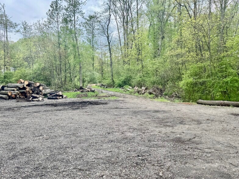 1134 E Turkeyfoot Lake Rd, Akron, OH à vendre - Photo de l’immeuble – Image 2 sur 7