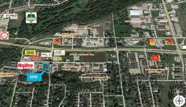 4915 Maple Dr, Pleasant Hill, IA à vendre - Photo de l’immeuble – Image 2 sur 2