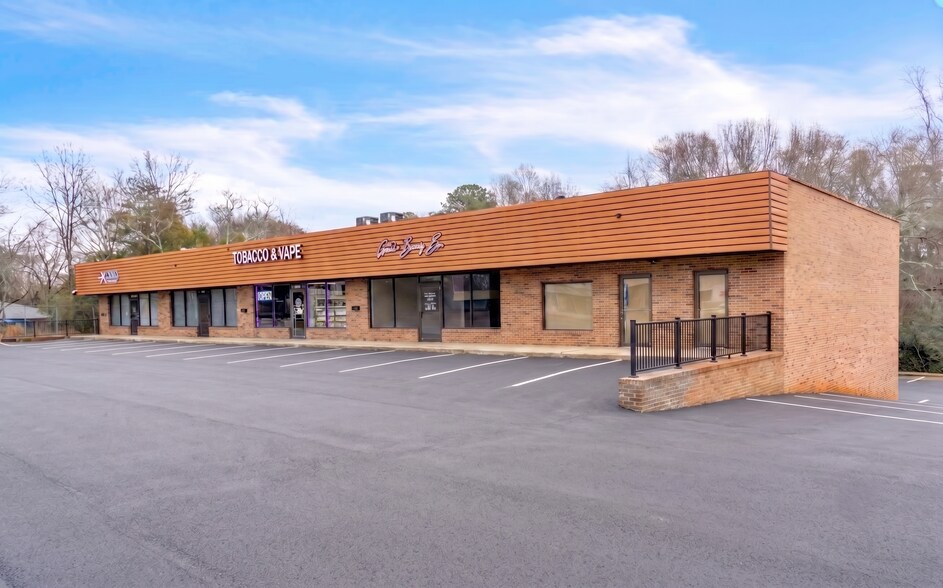 110 E Butler Rd, Mauldin, SC à vendre - Photo de l’immeuble – Image 1 sur 22