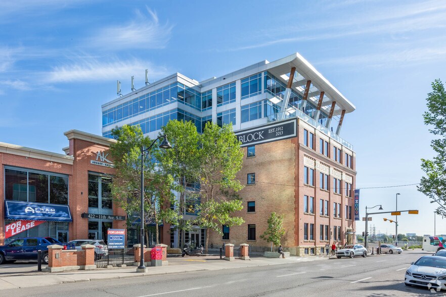 438 11th Ave SE, Calgary, AB à louer - Photo de l’immeuble – Image 2 sur 2