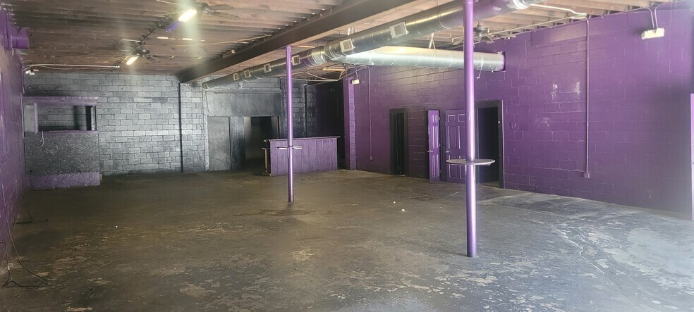 2061 Joseph E Boone Blvd NW, Atlanta, GA à louer - Photo de l’immeuble – Image 3 sur 9