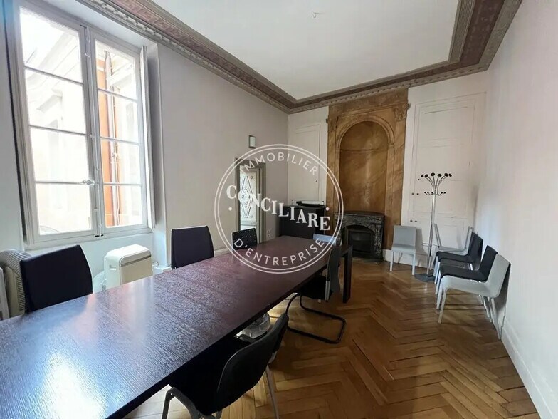 Bureau dans Toulouse à louer - Photo de l’immeuble – Image 3 sur 5