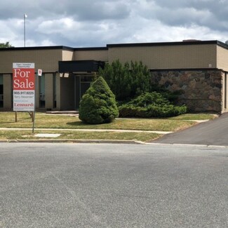 Plus de détails pour 55 Gervais Dr, Toronto, ON - Industriel/Logistique à vendre