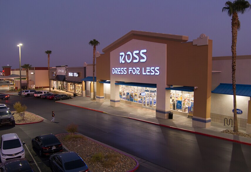 7881-7921 W Tropical Pky, Las Vegas, NV à louer - Photo de l’immeuble – Image 1 sur 8