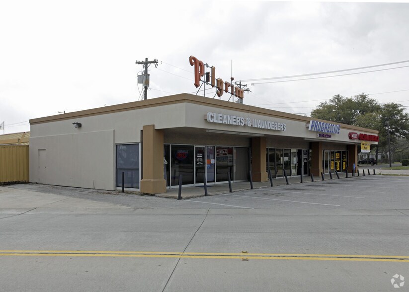 2301-2309 Main St, Dickinson, TX à louer - Photo de l’immeuble – Image 1 sur 2