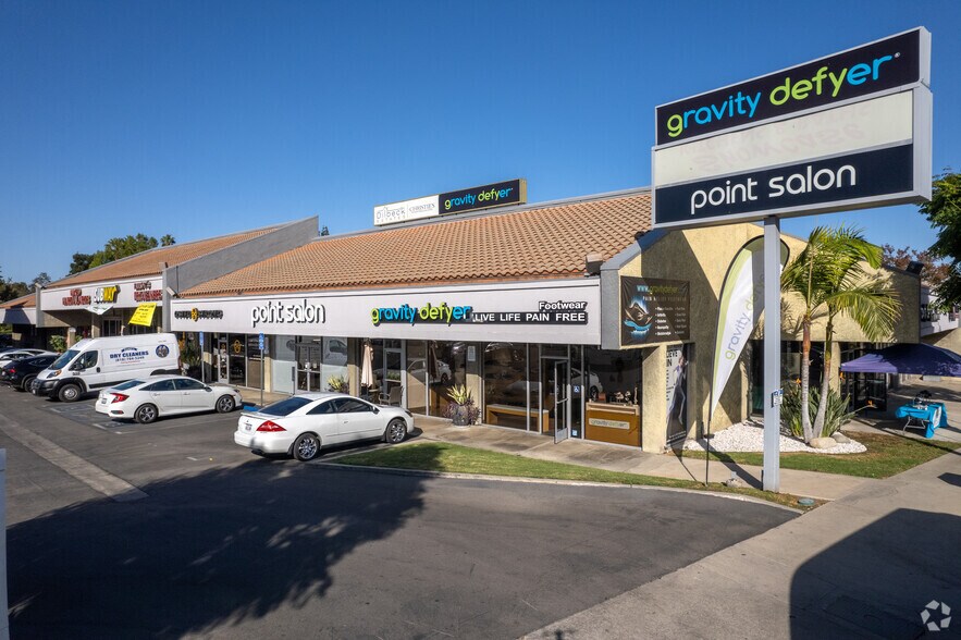 17255-17277 Ventura Blvd, Encino, CA à louer - Photo de l’immeuble – Image 2 sur 7