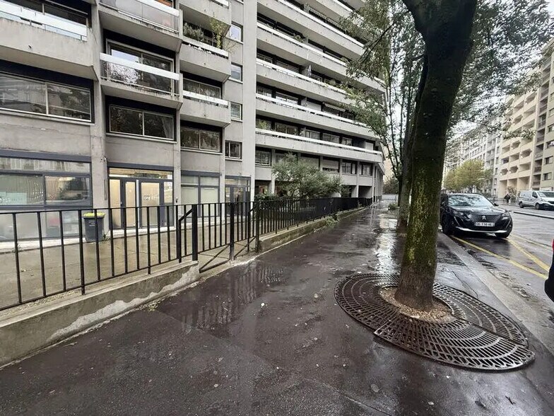 Bureau dans Paris à louer - Photo de l’immeuble – Image 1 sur 5