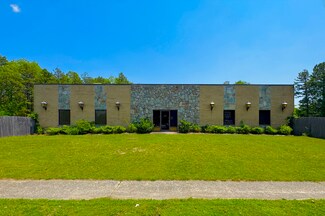 Plus de détails pour 245 Middle Island Rd, Medford, NY - Industriel/Logistique à louer