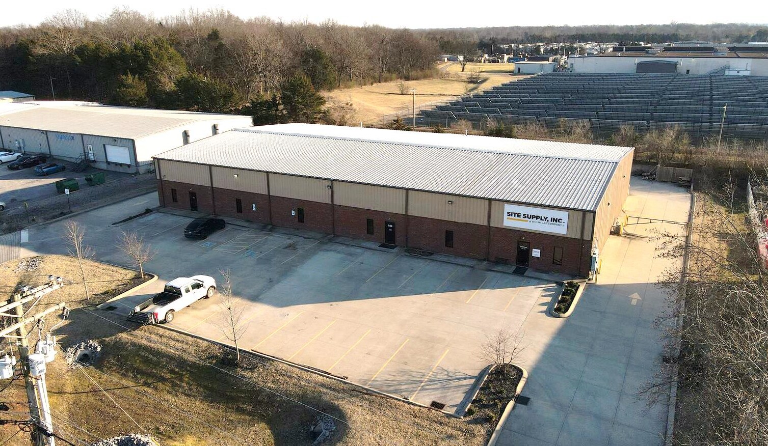 554 Huntley Industrial Blvd, Smyrna, TN à vendre Photo principale– Image 1 sur 11